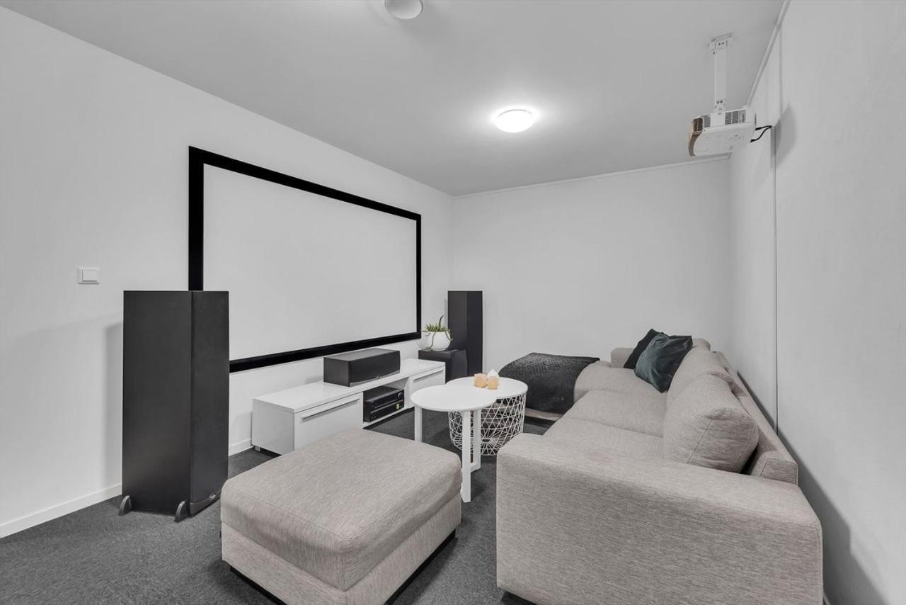 Kais Sauna, Jacuzzi, Cinema And Balcony House! Central Location Tromso Exterior photo